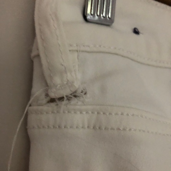 AE white ripped capris jeans - Picture 5 of 5